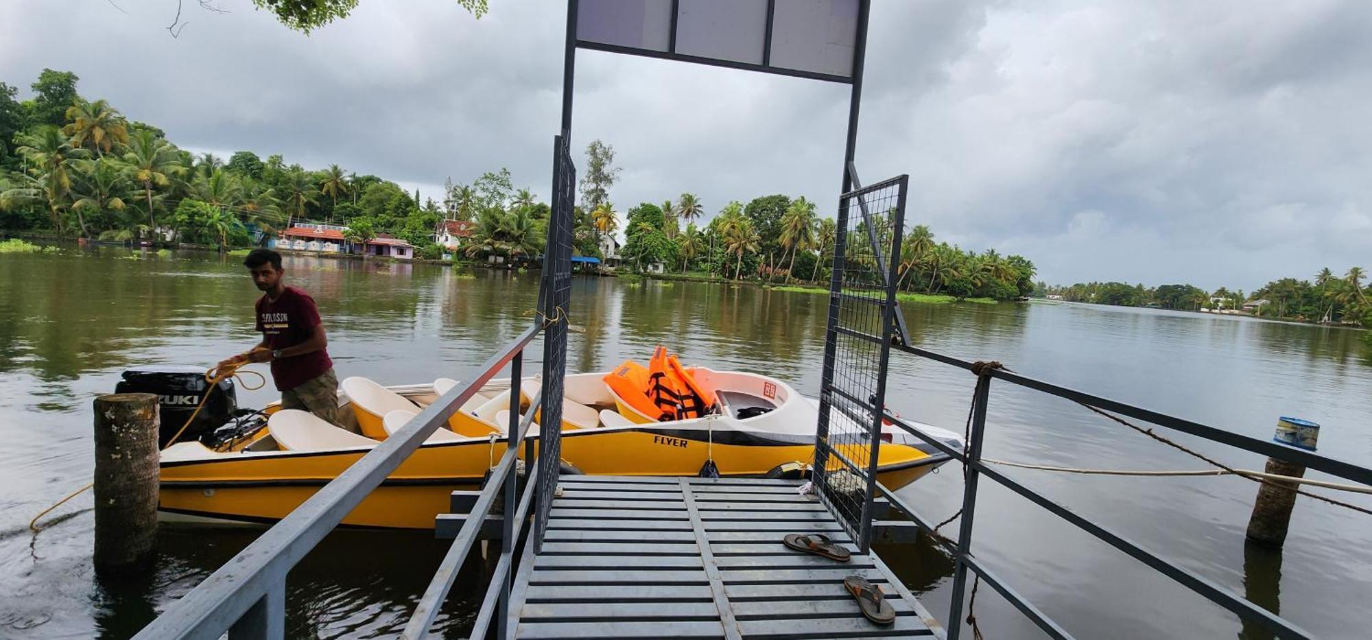 Punerjeni Homes Alappuzha Zewnętrze zdjęcie